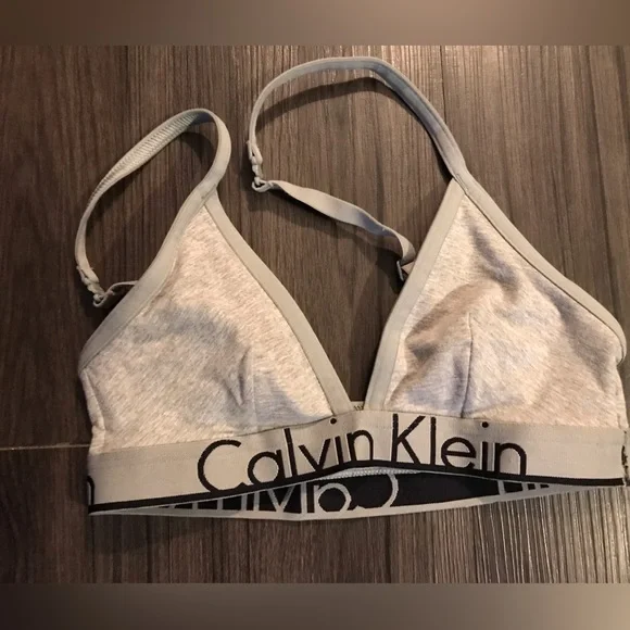 Bra - Picture 1 of 3